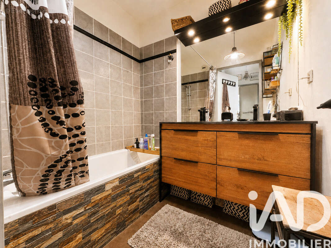 Photo 9 - Appartement à MARSEILLE-14E