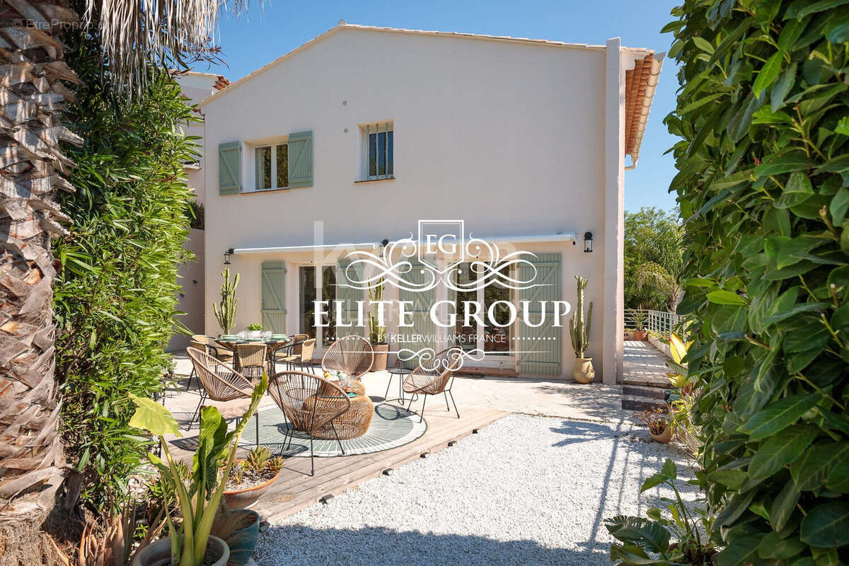 Maison à VALLAURIS