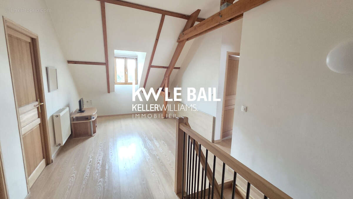 Maison 129 m² à Auvers-Sur-Oise  - photo 4