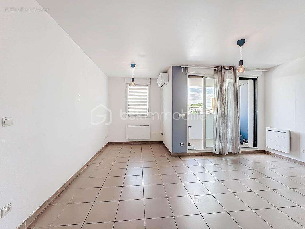 *** Appartement T3 de 60m2 avec terrasse et parking à PALAVAS *** - photo 4