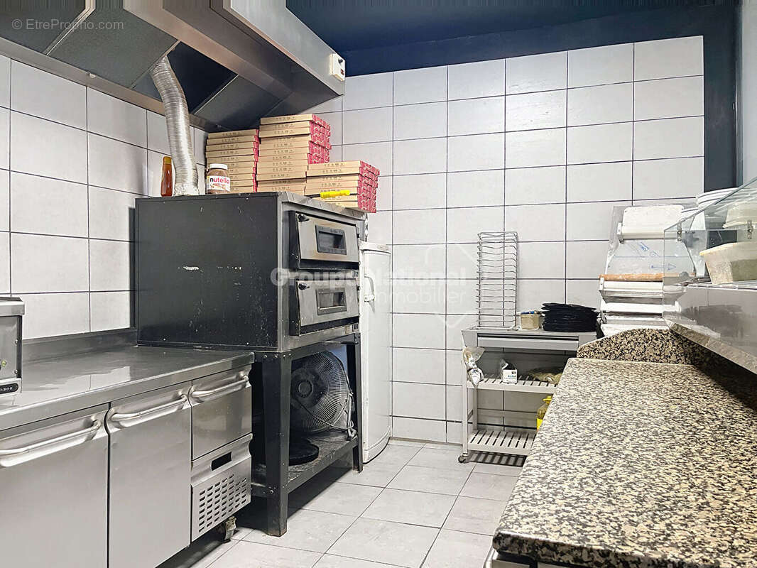 Commerce à L&#039;ISLE-SUR-LA-SORGUE