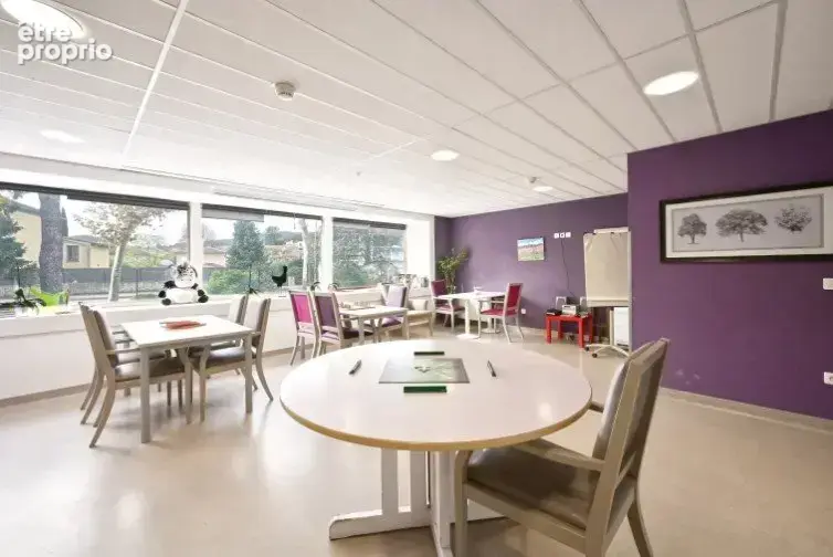 INVESTISSEMENT LOCATIF  ST PERAY  Résidence Ehpad Les Bains - 6,52% de rentabilité - photo 5