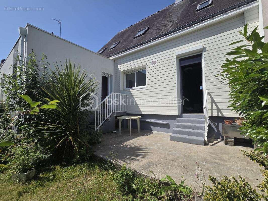Lorient – Maison familiale de 124,50 m² avec vie de plain-pied, quatre chambres, Garage et Jardin - photo 4
