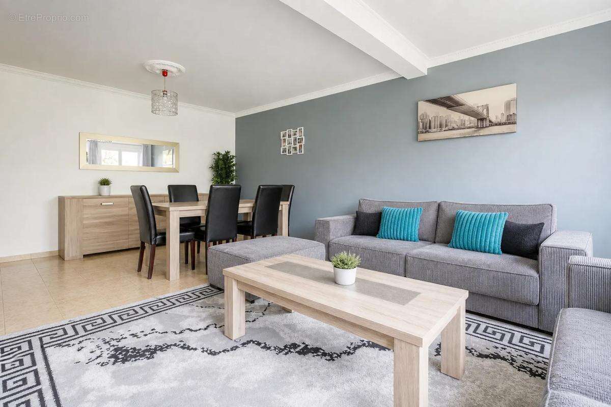 Maison de 7 pièces de 175 m² située à Le Blanc-Mesnil - photo 4