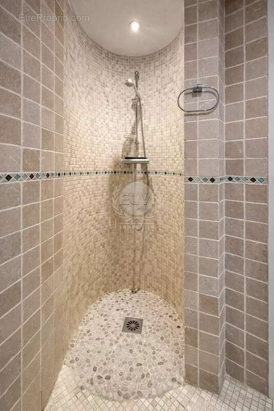 Appartement à GRIMAUD