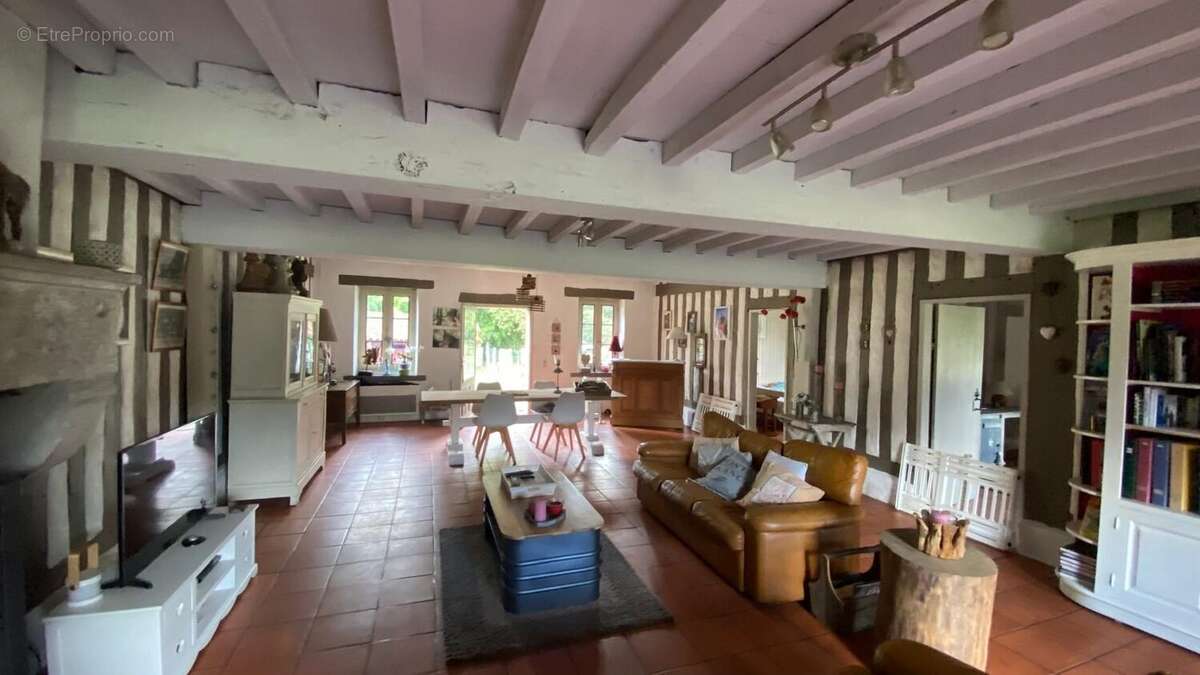 Maison à LUXEY