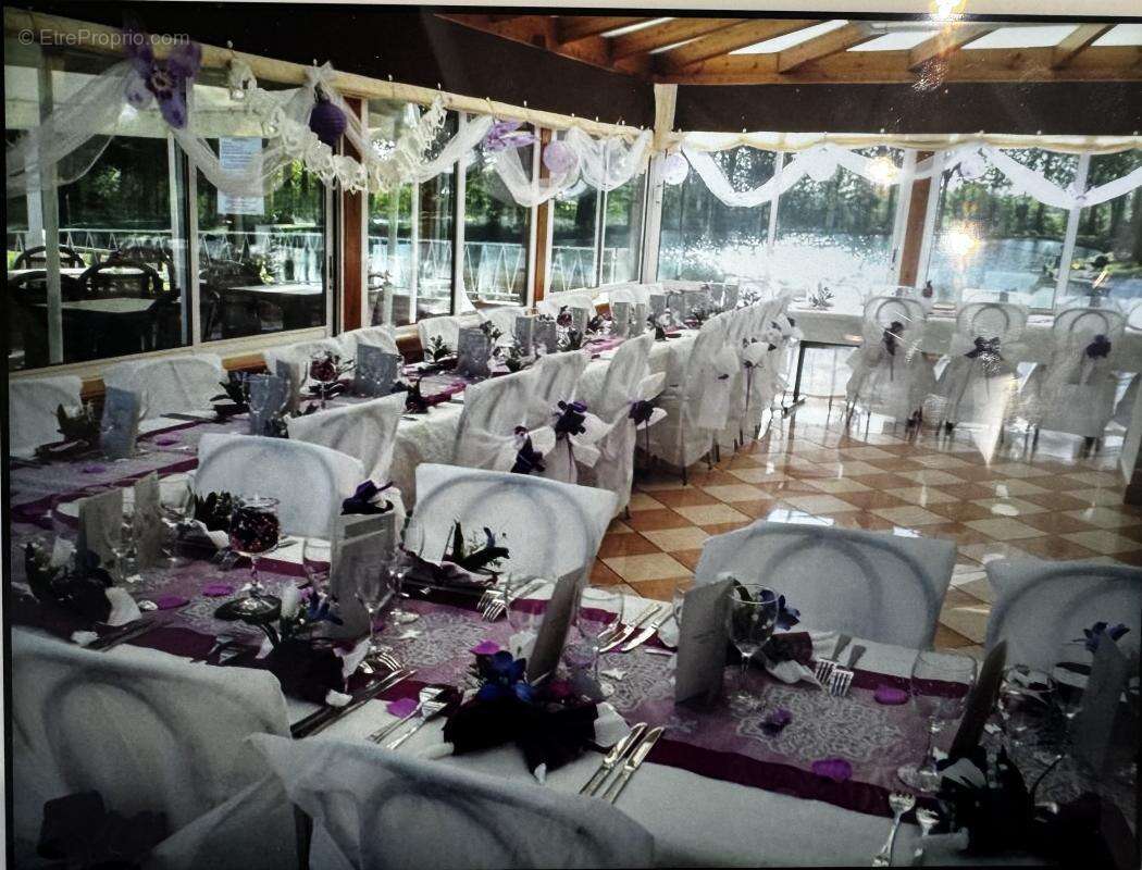 Commerce à ESCAUTPONT