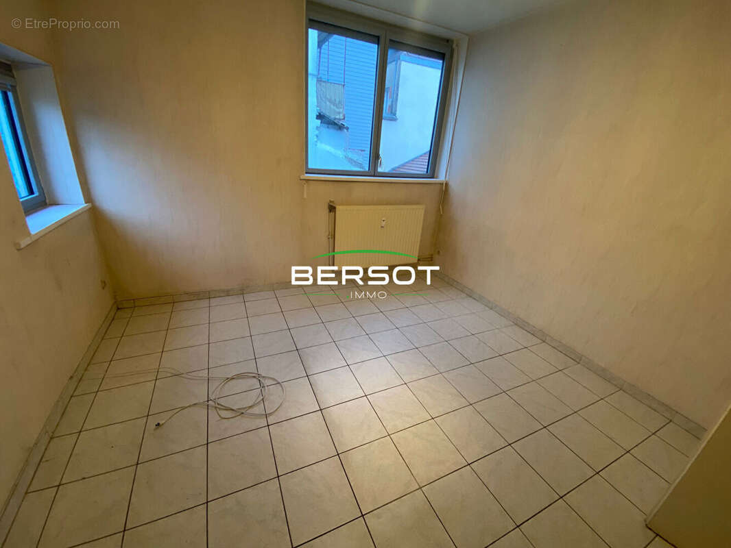 Vesoul, appartement F3 avec parking - photo 5