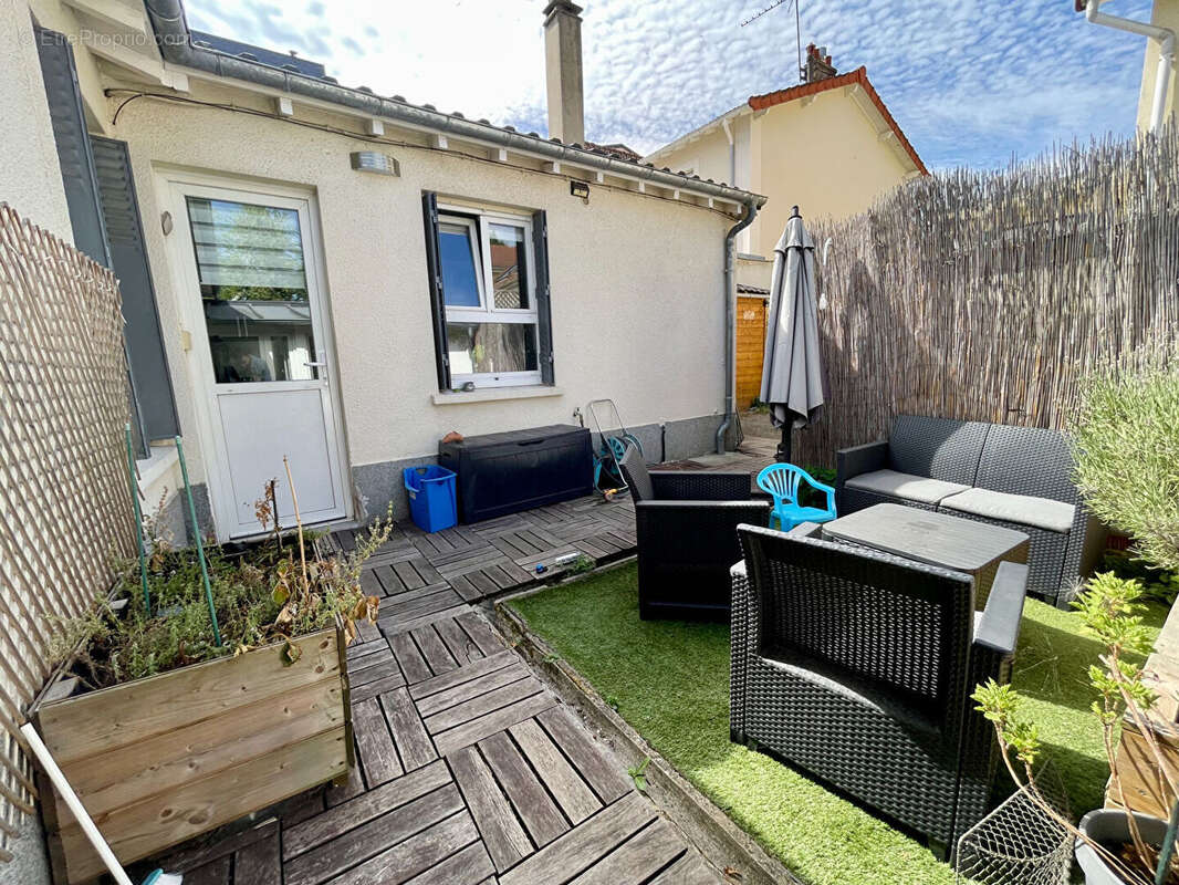 Maison à SARTROUVILLE