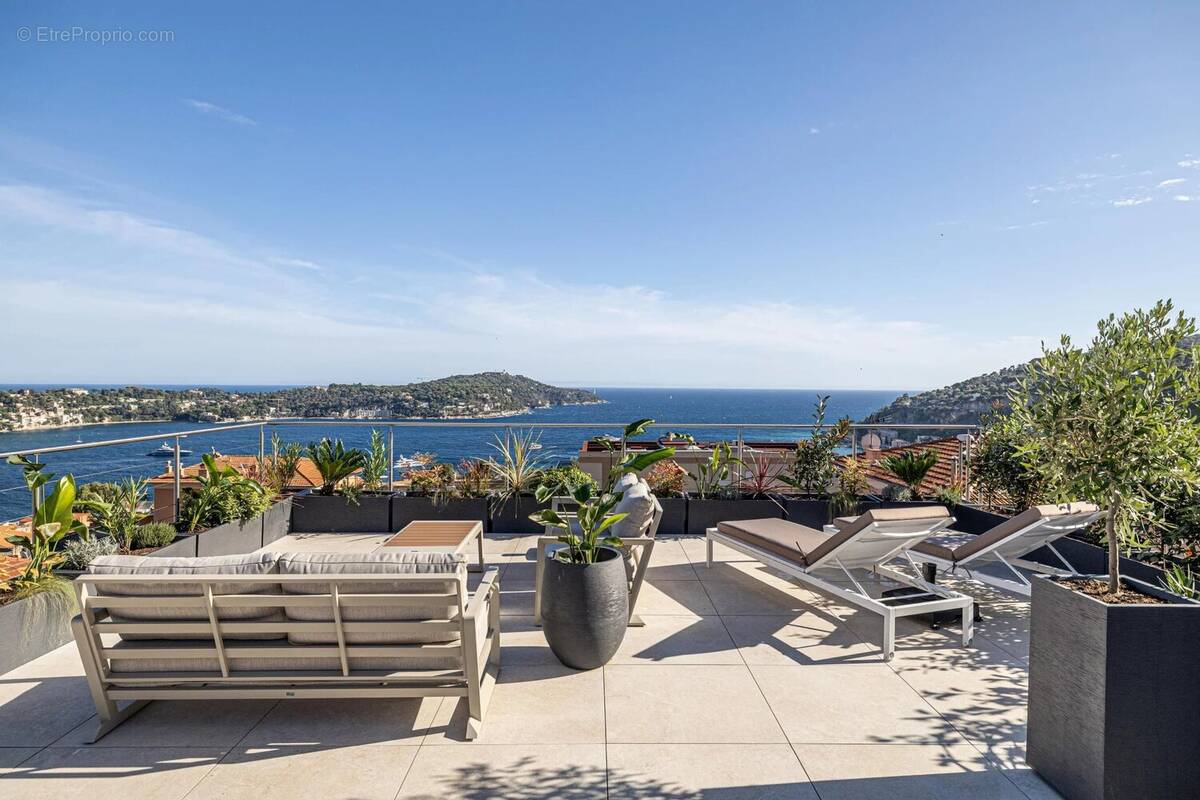Appartement à VILLEFRANCHE-SUR-MER