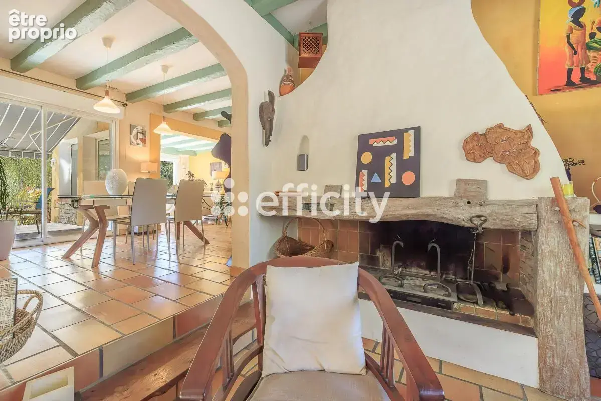 Maison 8 pièces 193 m² à vendre à Laruscade (33620) - photo 5