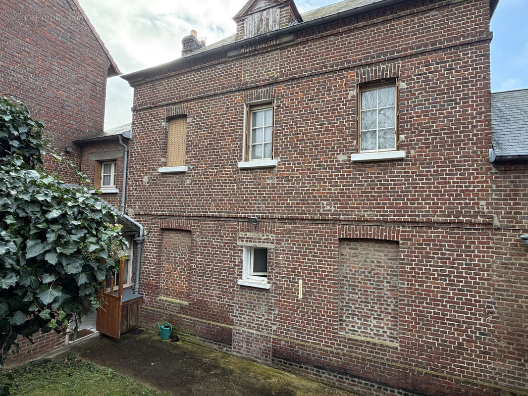 Maison à BEAUVAIS