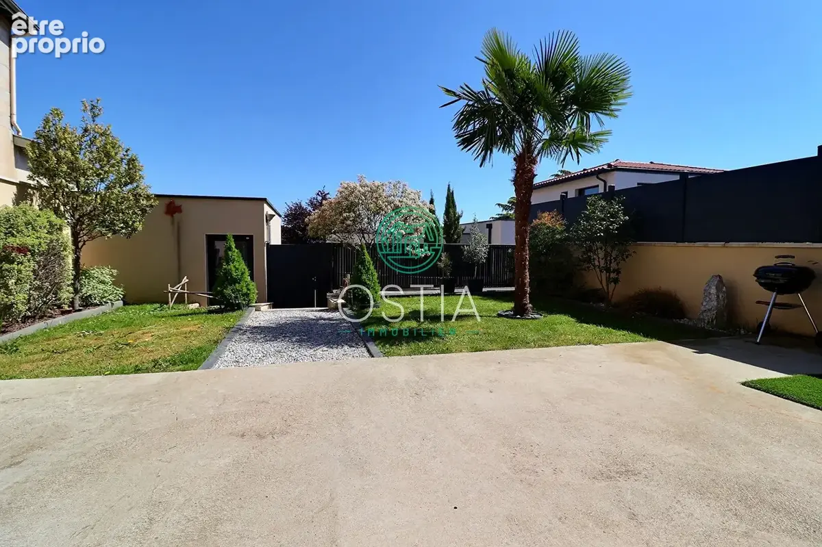 Appartement à GENILAC