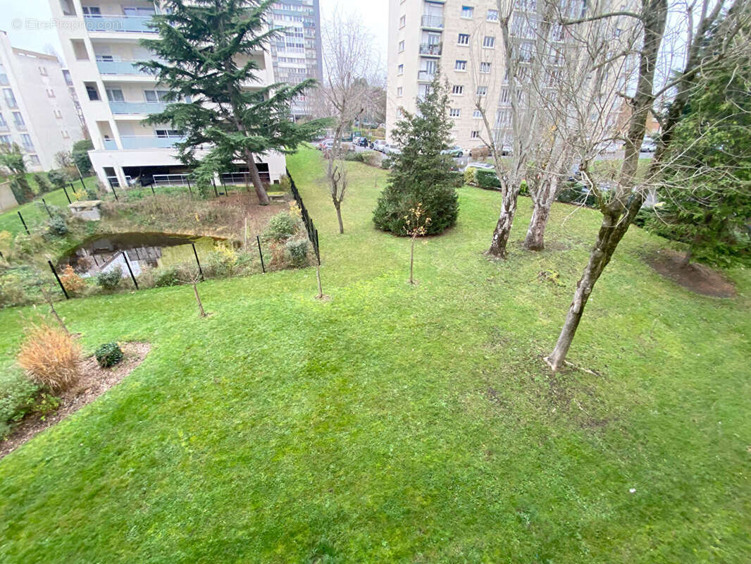 Appartement à ROSNY-SOUS-BOIS