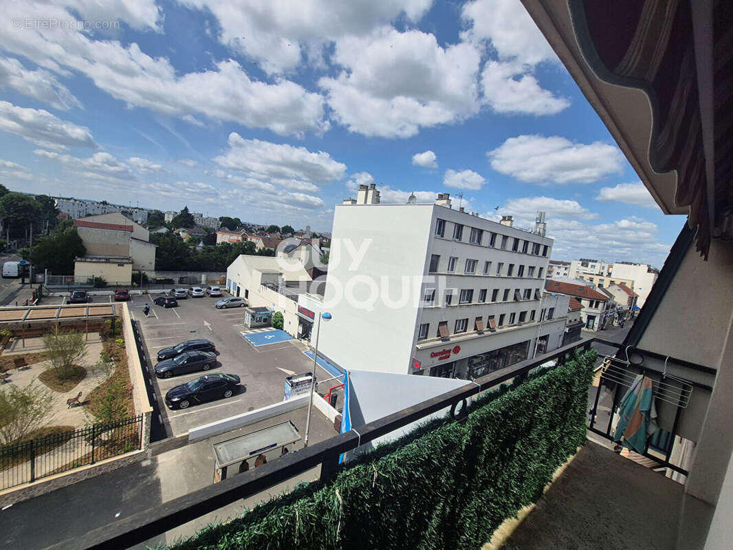 Appartement à LE BLANC-MESNIL