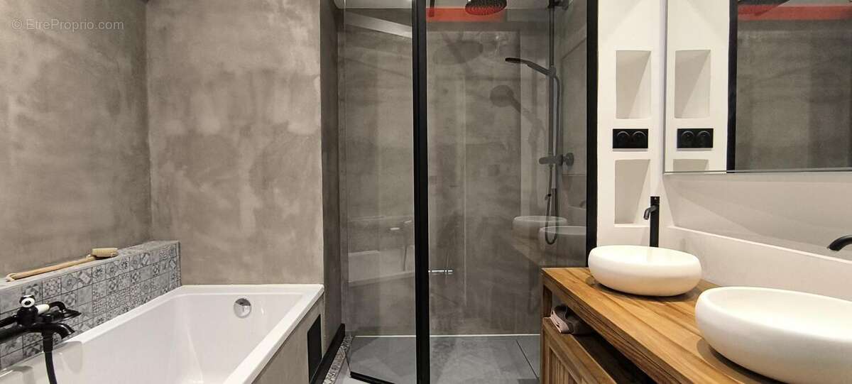 Appartement à MARSEILLE-8E