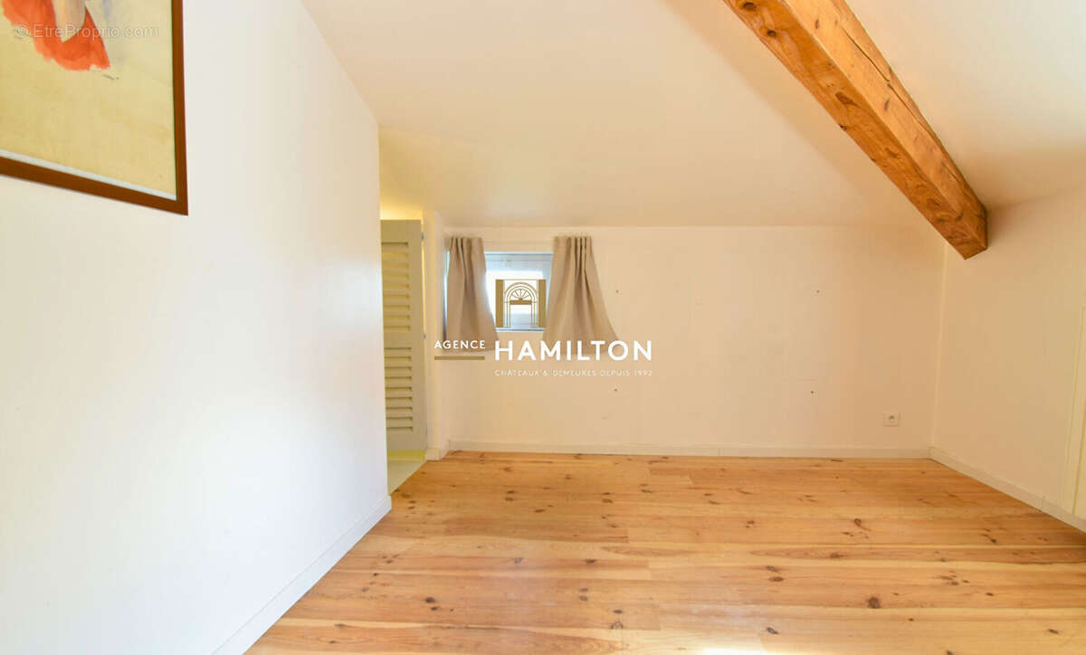 Maison de bourg en pierre avec piscine - habitable de suite - photo 16