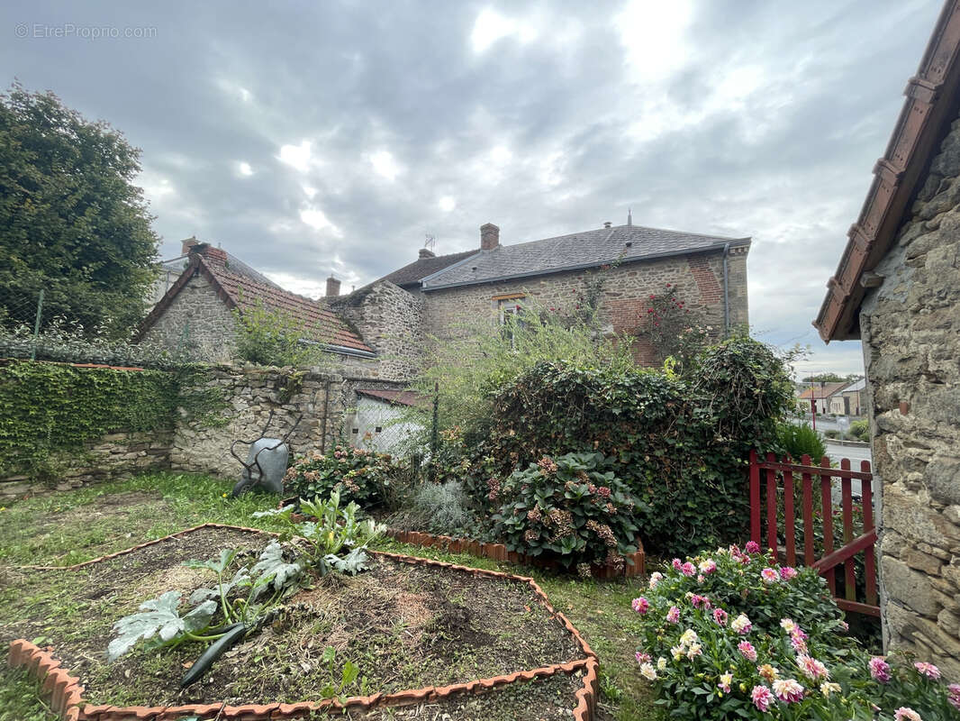 Maison à SAINT-SEBASTIEN