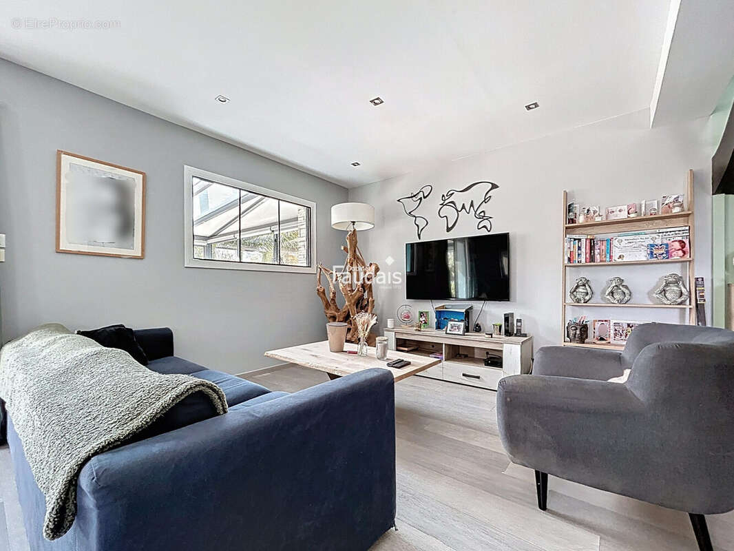 Maison 117 m² à Gouville-Sur-Mer  - photo 6