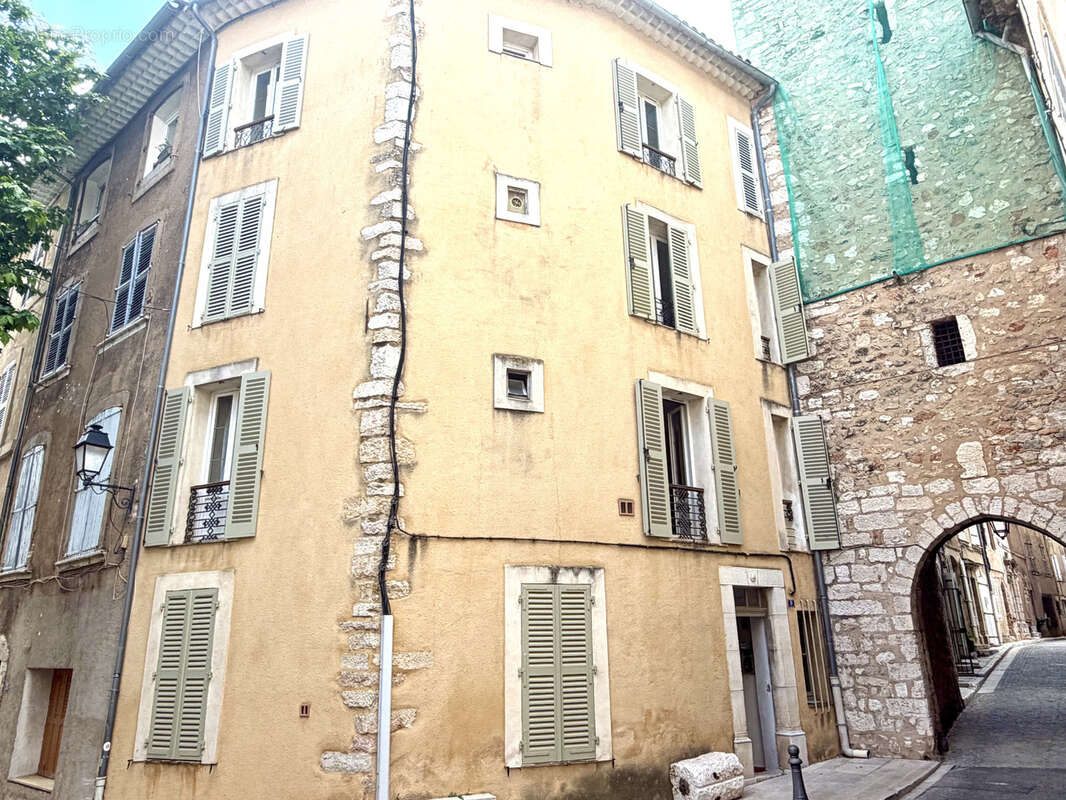 Appartement à AUPS