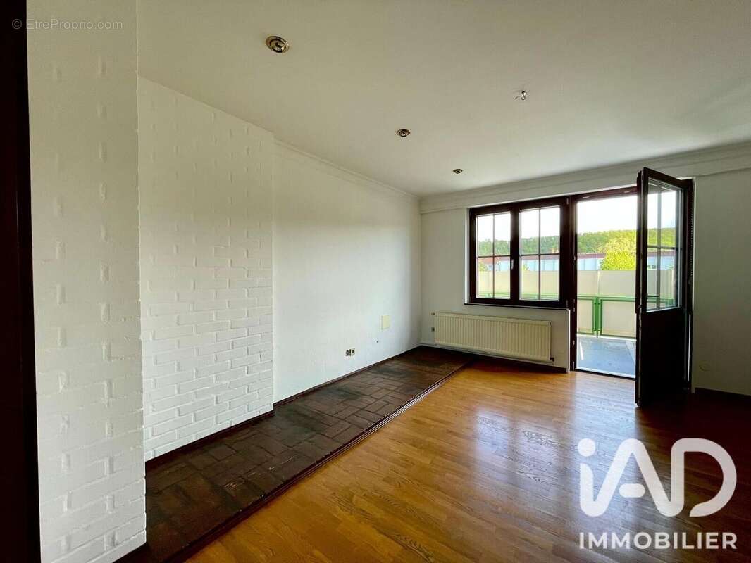 Appartement 600 m² à Stiring-Wendel  - photo 8