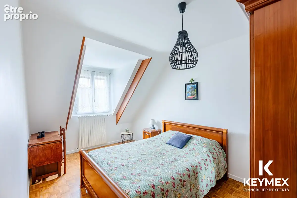 Maison traditionnelle, Persan  100 m² - photo 11