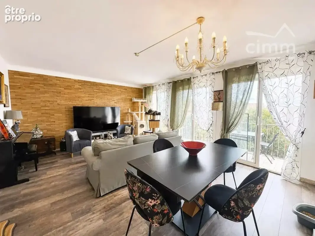 Appartement T4  de 90 m² – Proche secteur Font Neuve à Béziers - photo 2