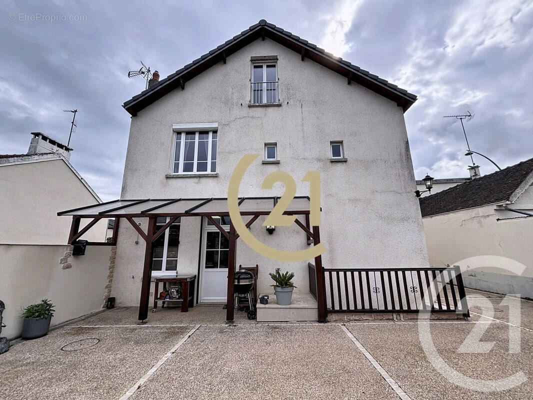 Maison à SAINT-CLEMENT