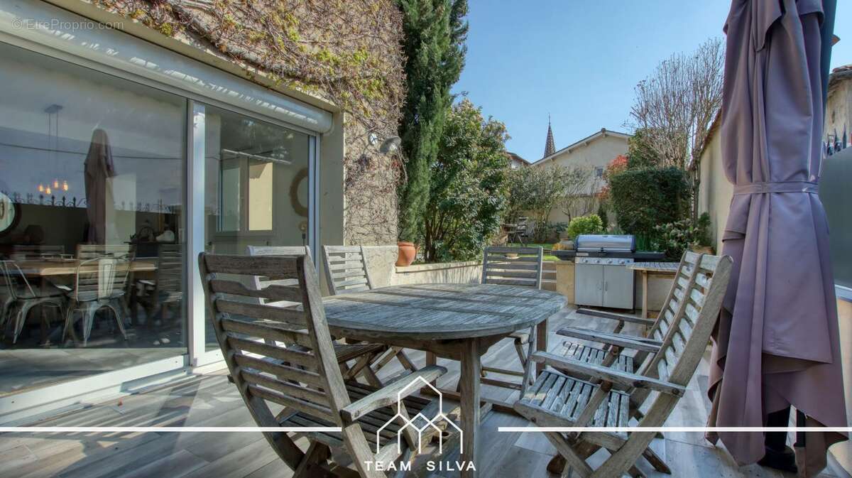 Maison à MIONS
