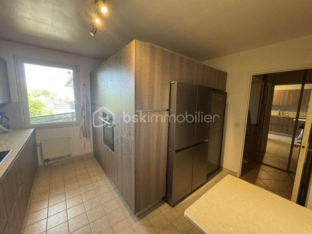 Appartement à MAGNY-LE-HONGRE