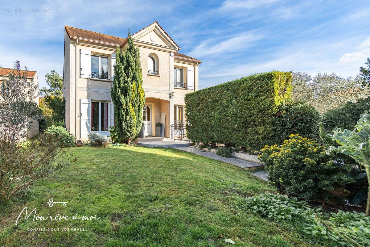 Maison à HOUILLES