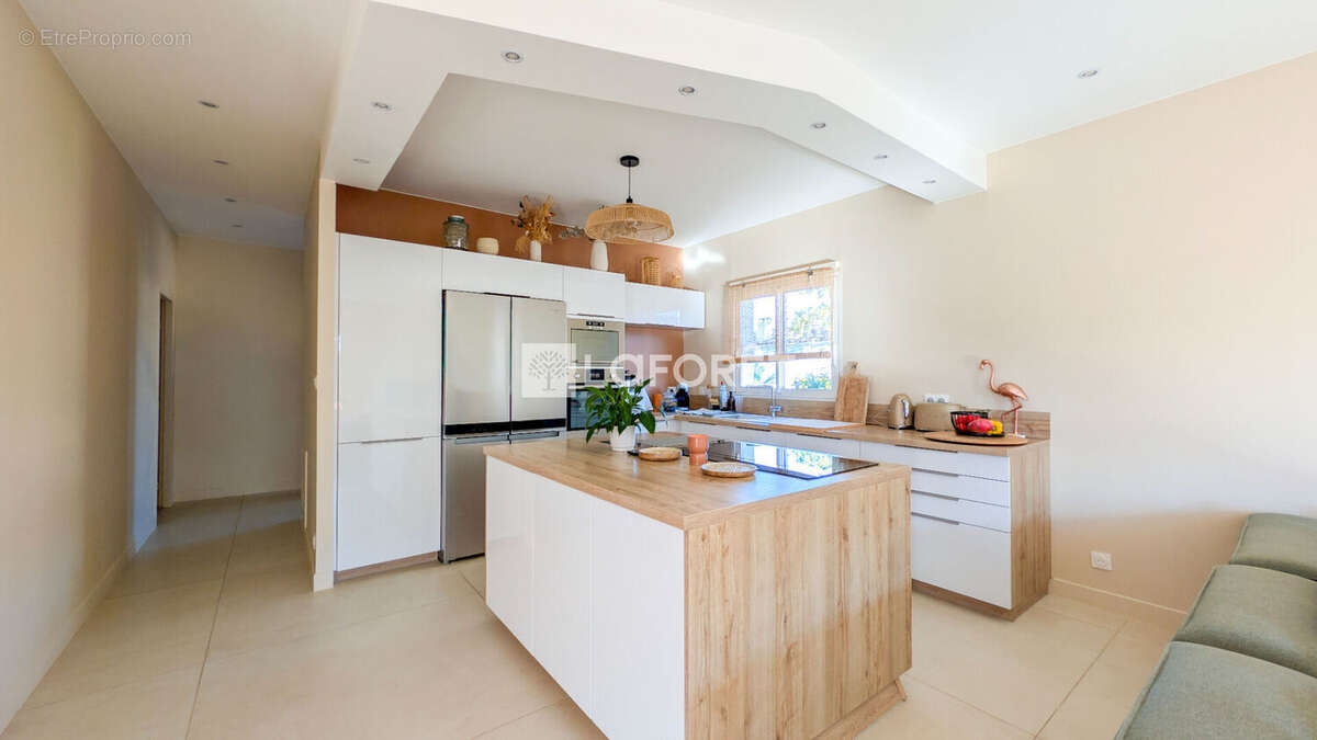 Maison à VILLENEUVE-LES-MAGUELONE