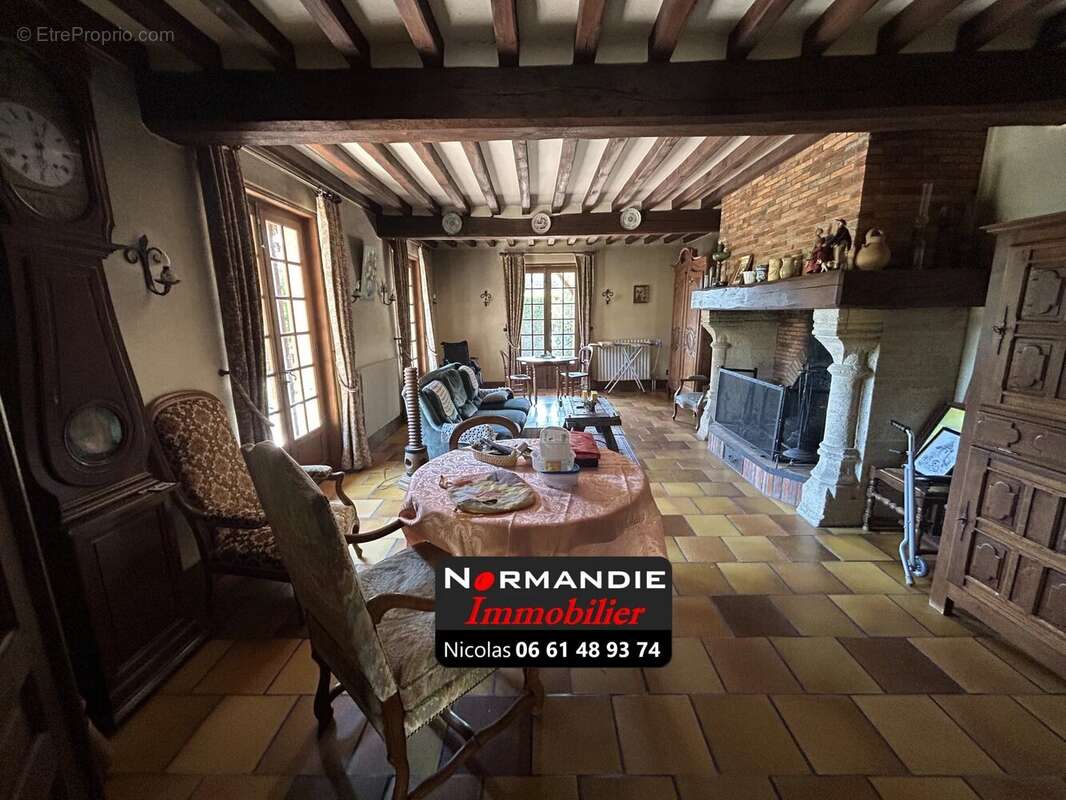 Maison à GRUCHET-LE-VALASSE