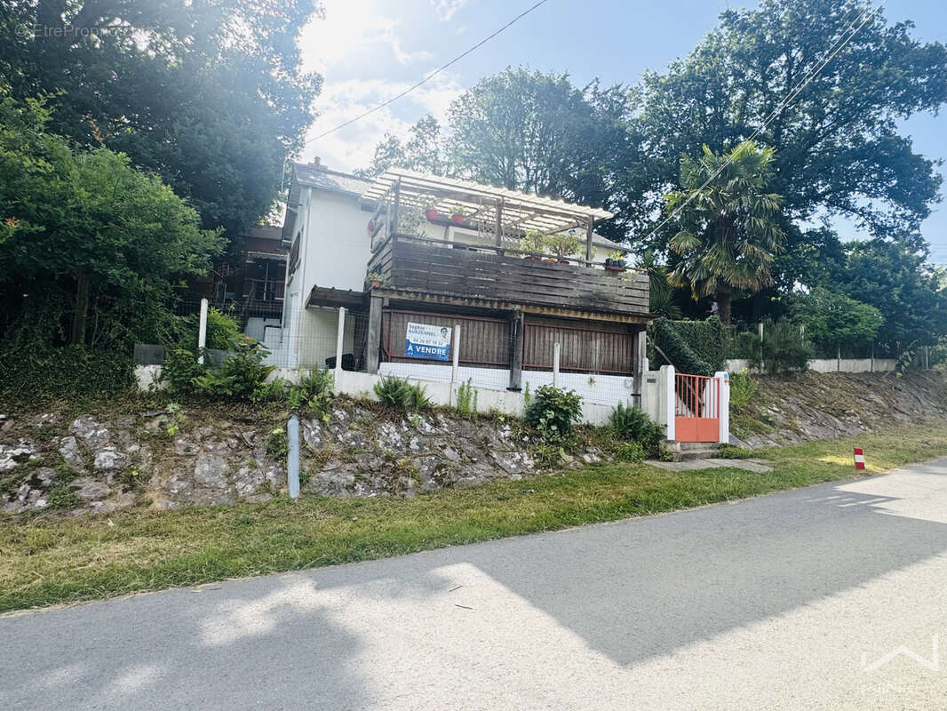 ensemble immobilier : maison rénovée + chalet a rénover  sur 1600 m2 terrain - photo 14