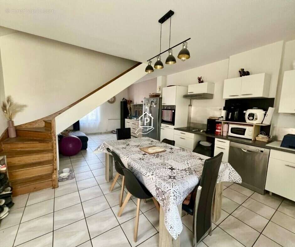 Maison à LA VOULTE-SUR-RHONE