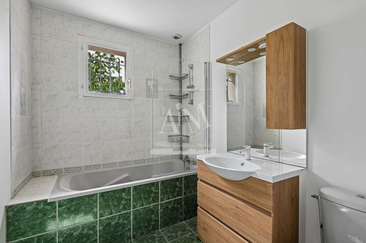 Maison à NANTERRE