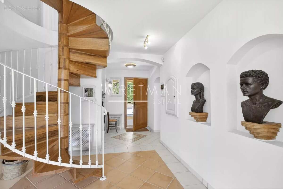 Maison à SAINT-RAPHAEL