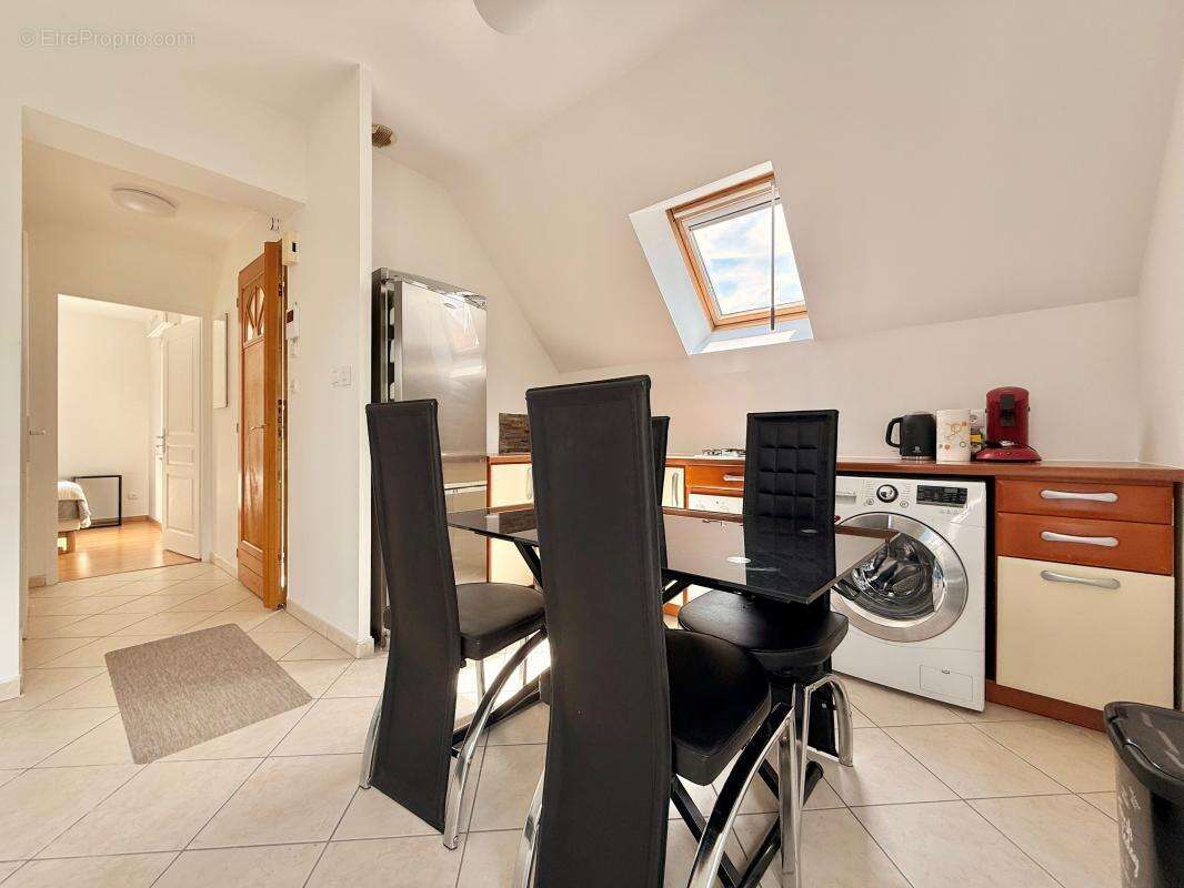 Maison familiale de 195 m² avec T2 indépendant – Calme et potentiel locatif - photo 23
