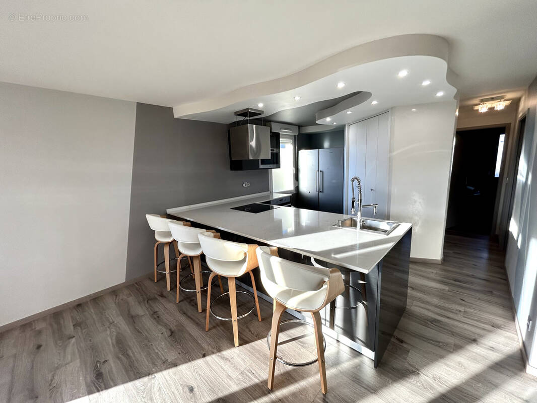 Appartement à VILLE-LA-GRAND