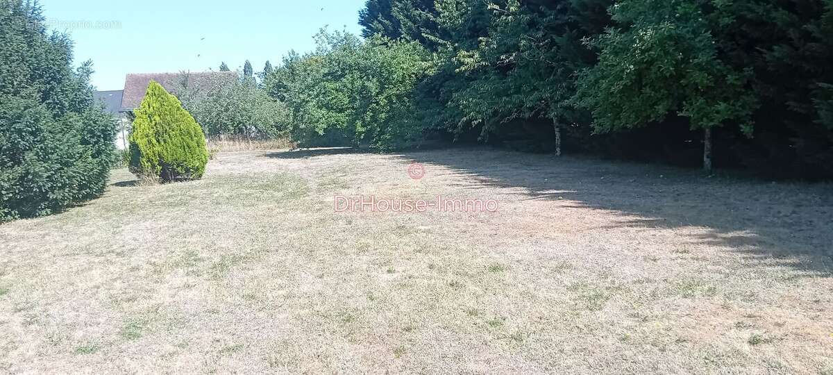 Terrain à MAZIERES-DE-TOURAINE