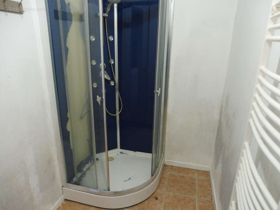 Maison à SAINT-VINCENT-DE-CONNEZAC