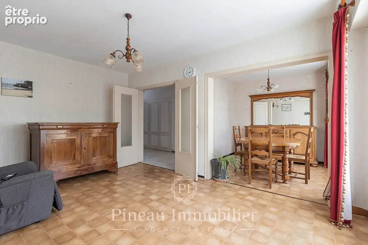 Maison de plain pied - Angers Village Anjou - 4 chambres - Véranda - Jardin - Garage - photo 2