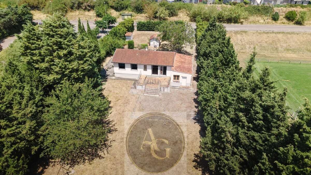 Maison T4 de 88m² sur 2 600m2 de terrain au centre de Castelnaudary - photo 16