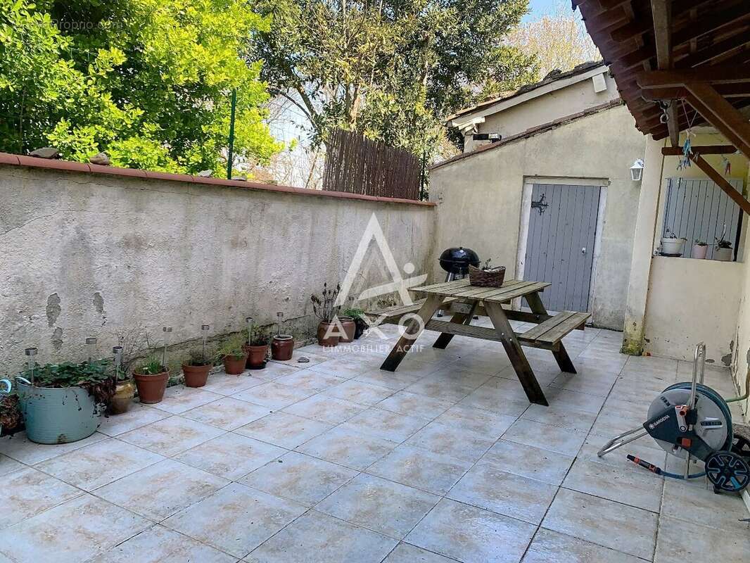 Maison à SAINT-JULIA