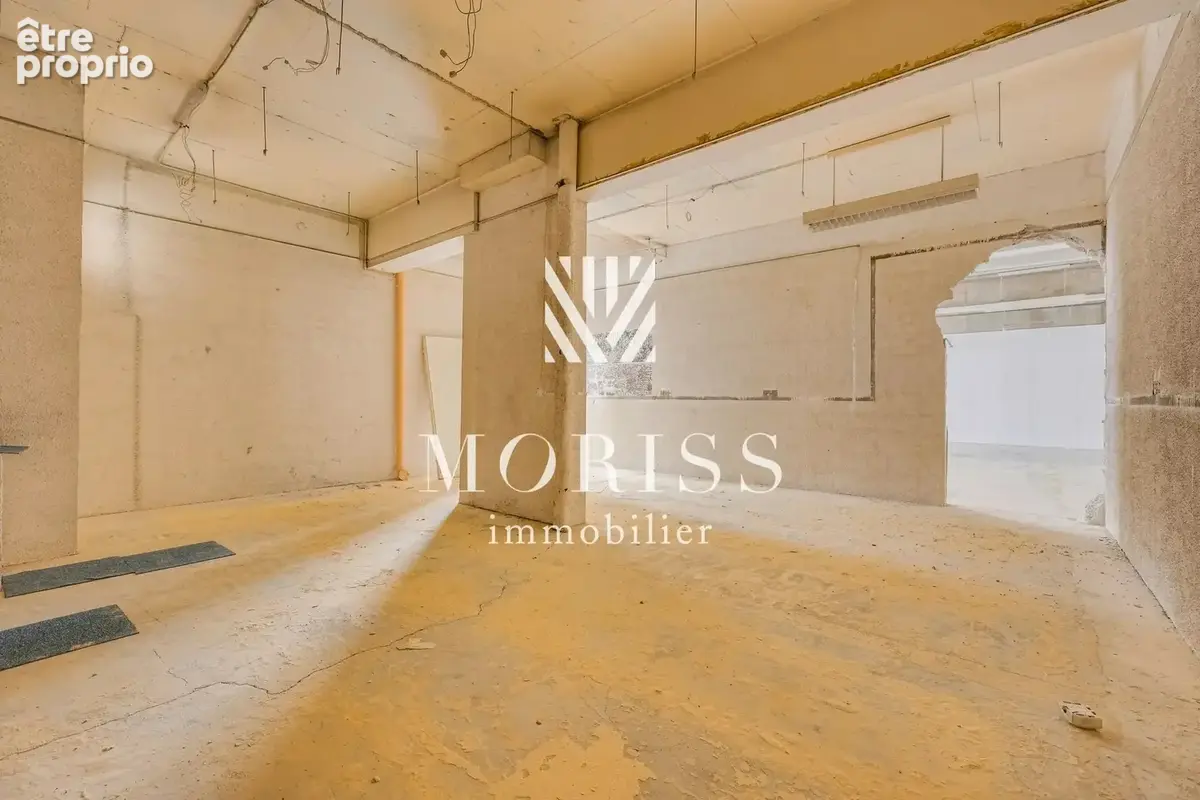 Local commercial de 280 m² – Rue Duhesme – Fort potentiel - photo 15