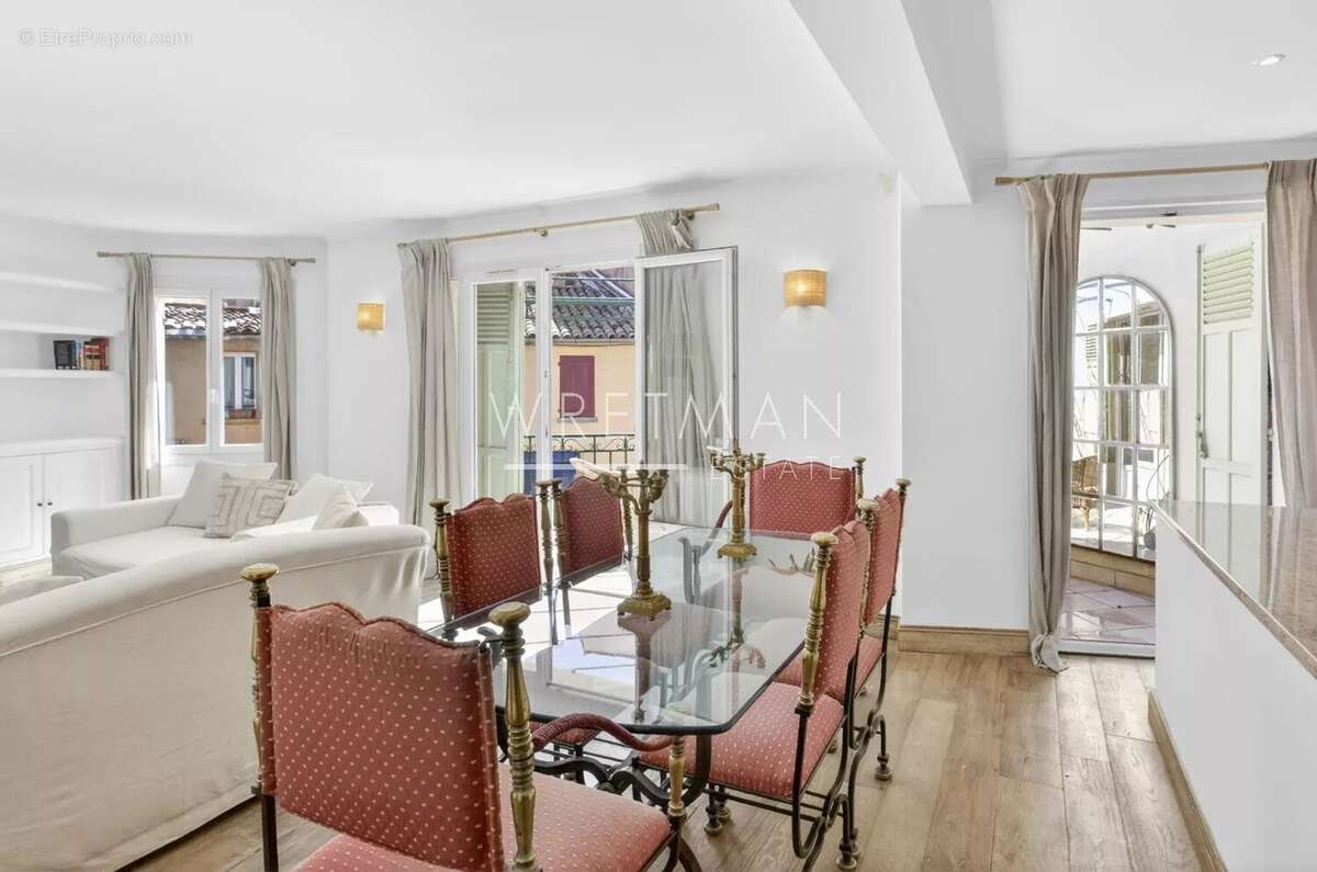 Appartement à SAINT-TROPEZ