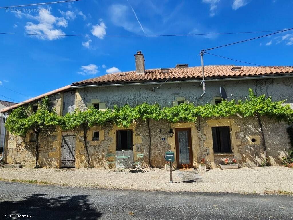 Maison à BLANZAY