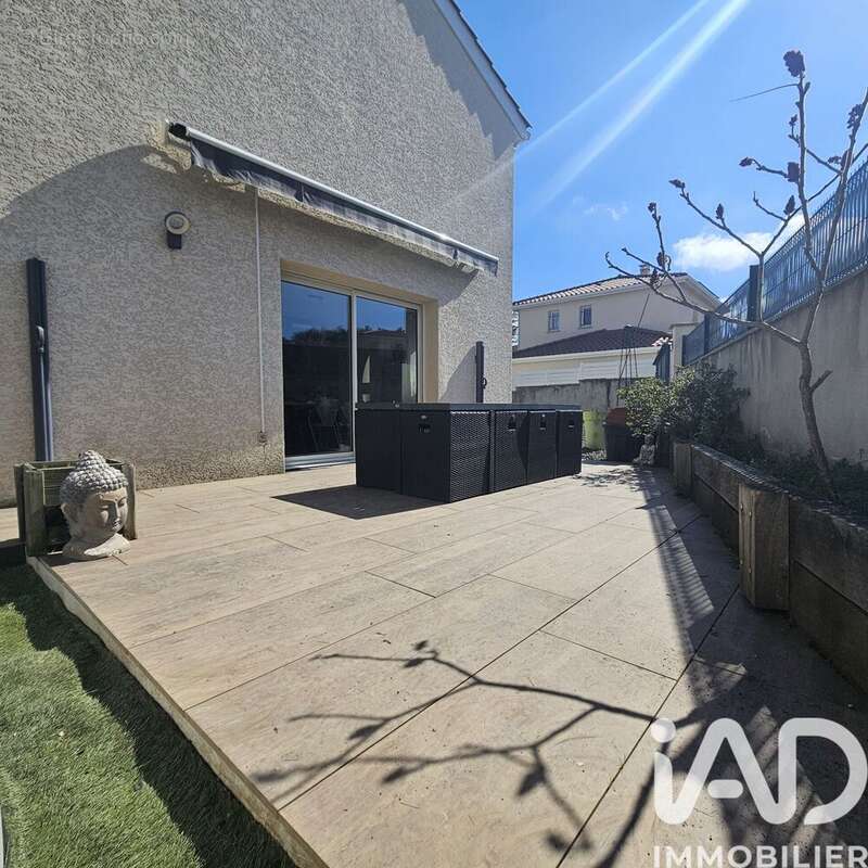 Photo 5 - Maison à SAINT-GENEST-LERPT