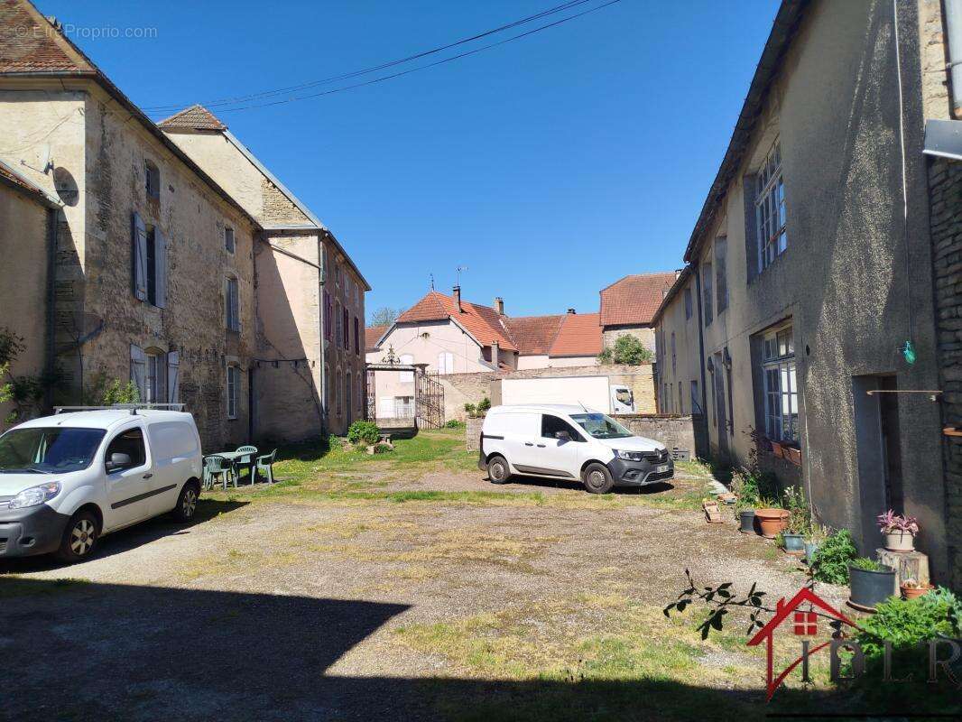 Maison à CHASSIGNY