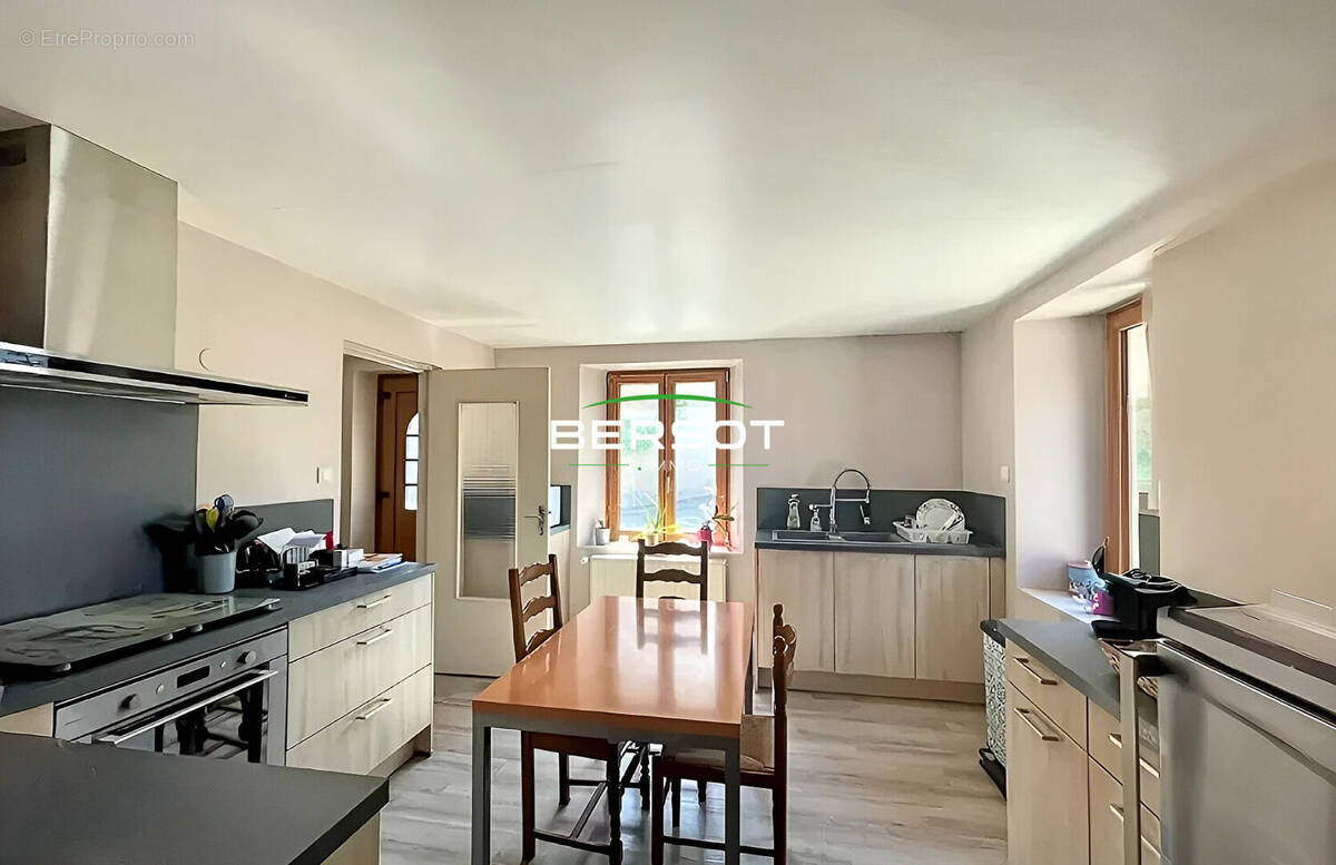 Maison à BOURGUIGNON